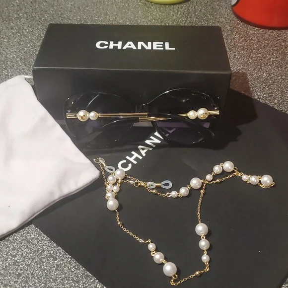 Chanel Sunglasses - Picture 13 of 16